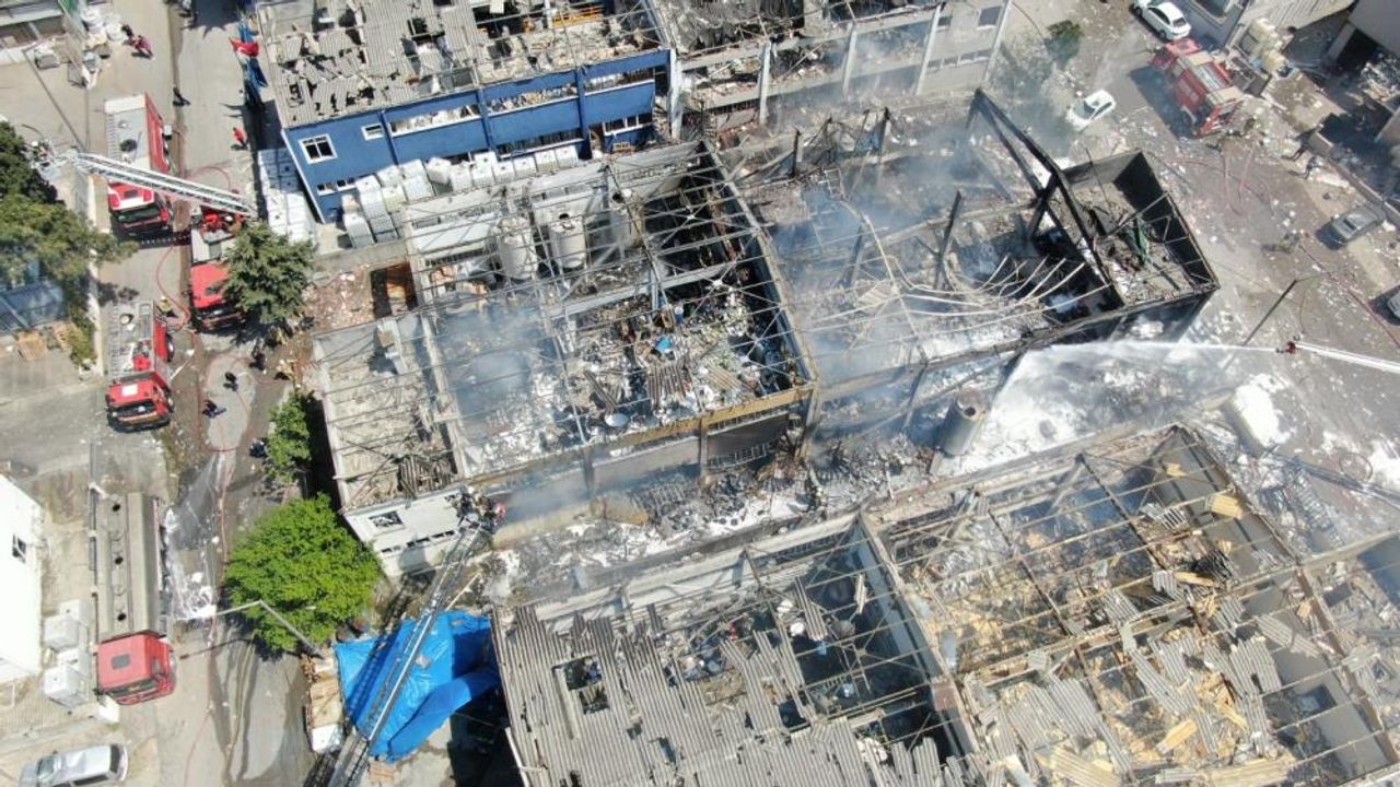Fabrikada patlama: 3 ölü, 9 yaralı!