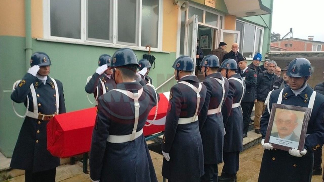 Emekli asker son yolculuğuna törenle uğurlandı