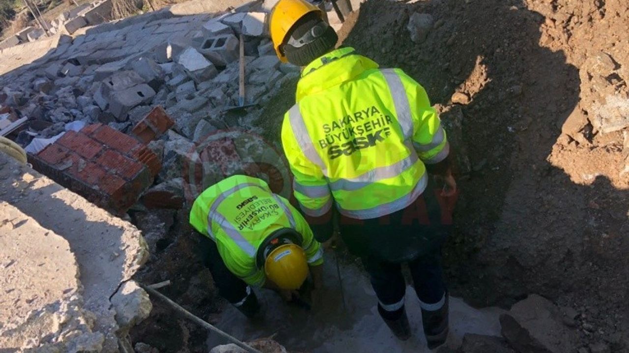 SASKİ altyapı hizmetlerini deprem bölgesinde sürdürüyor