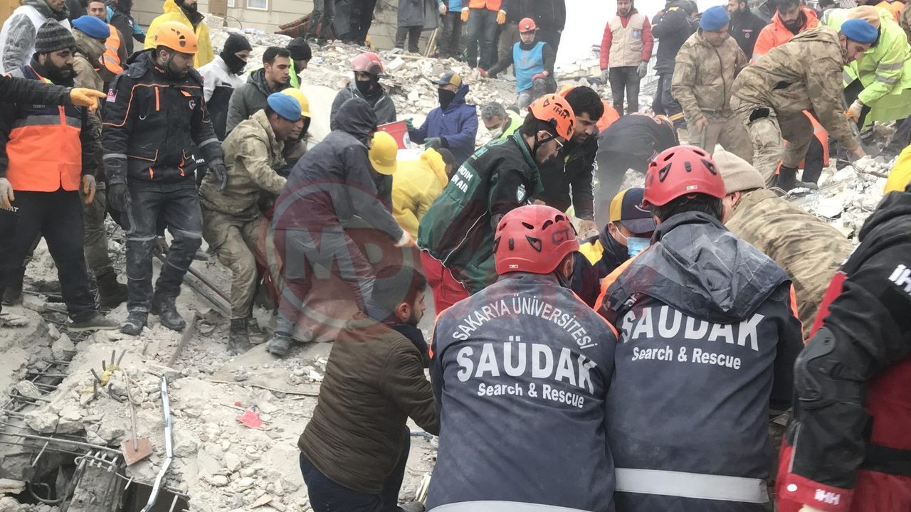 AFAD’dan depremde hayatını kaybedenler ile ilgili açıklama