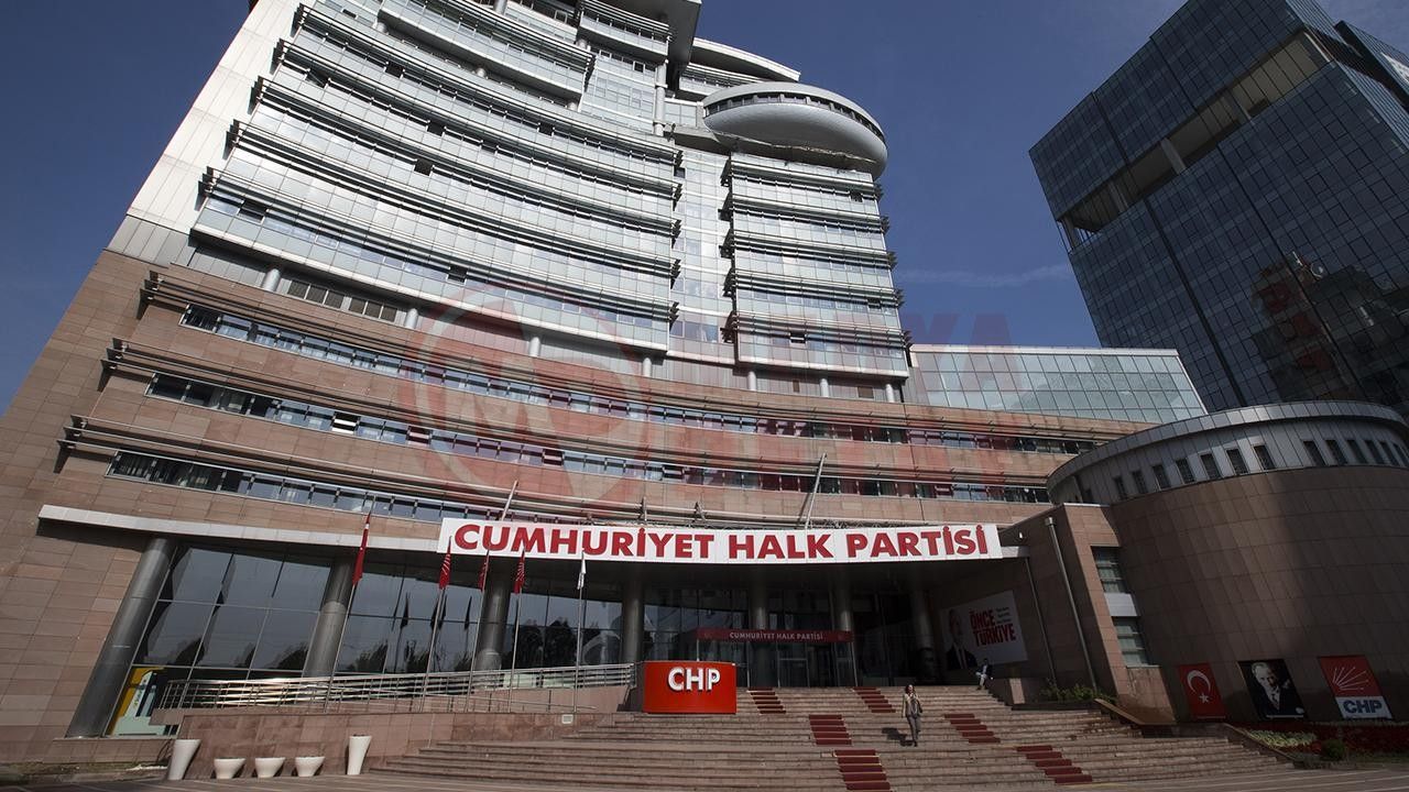 5 kez ertelenen Parti Meclisi, Kılıçdaroğlu başkanlığında toplandı