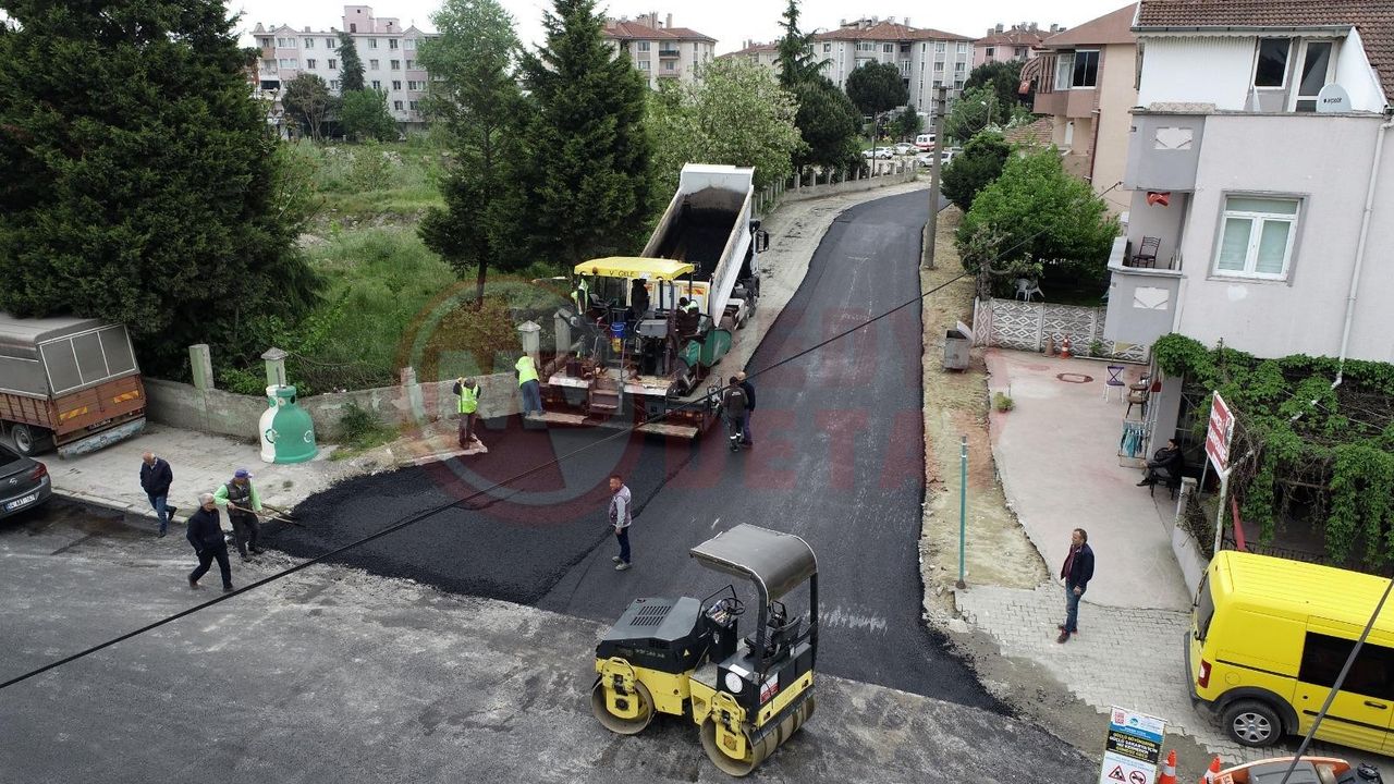 Dilmen’de 2 cadde ve 26 sokak 10 bin ton asfalt ile yenilendi