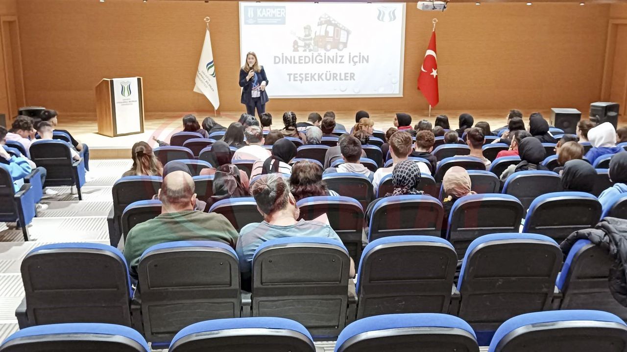 SUBÜ Denizcilik MYO üniversite adaylarına tanıtıldı