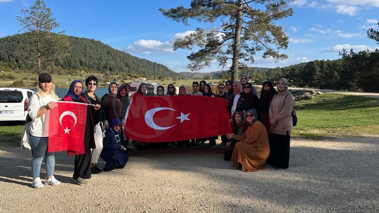 AK Parti Serdivan Kadın Kolları  Taraklı’ya misafir oldu