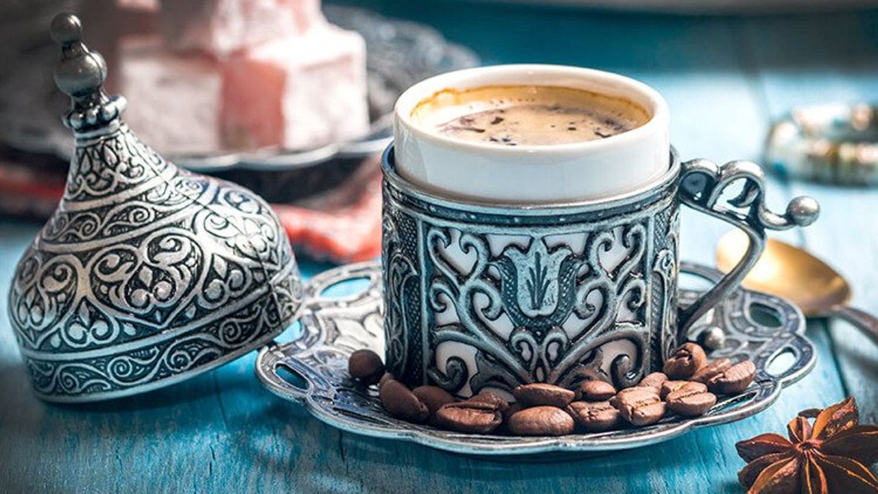 Türk kahvesi filtre kahvenin gerisinde kaldı