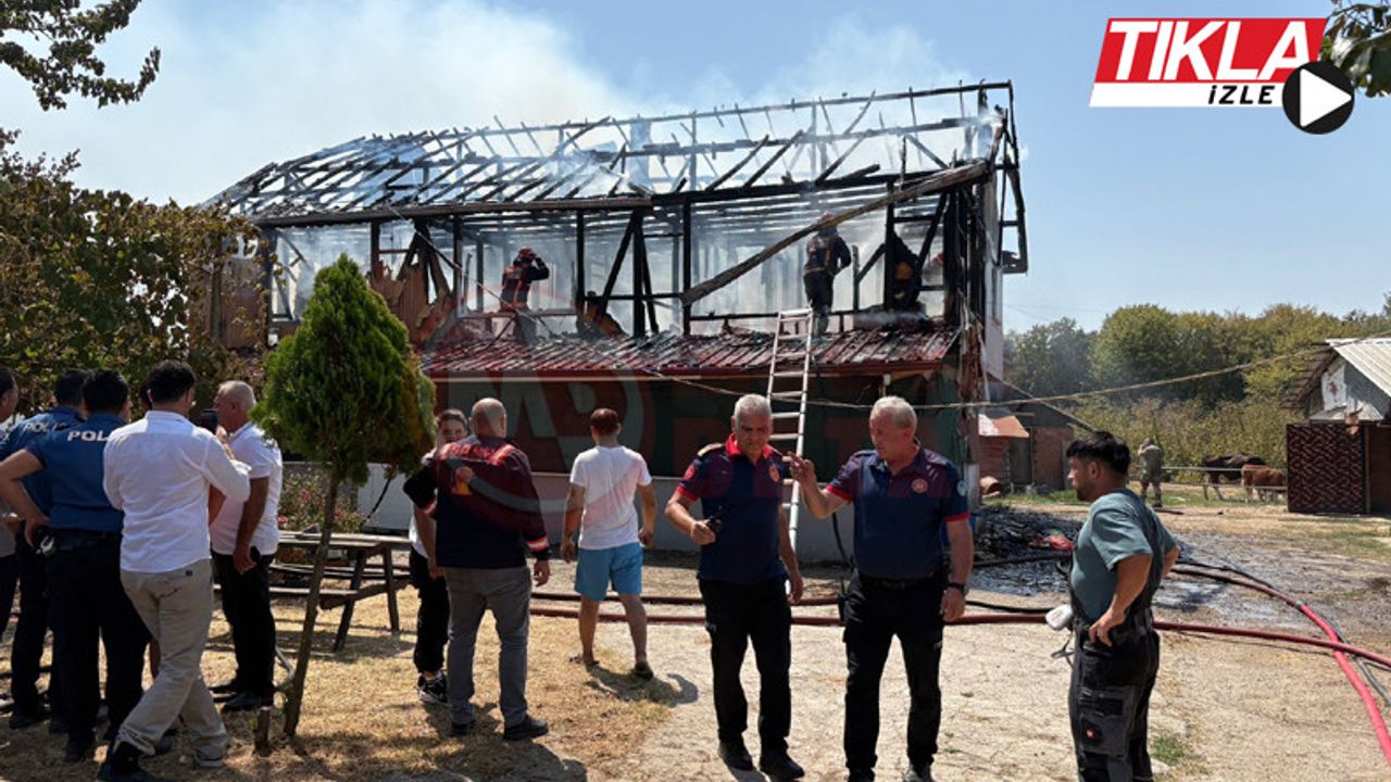 İki katlı ev alev topuna döndü