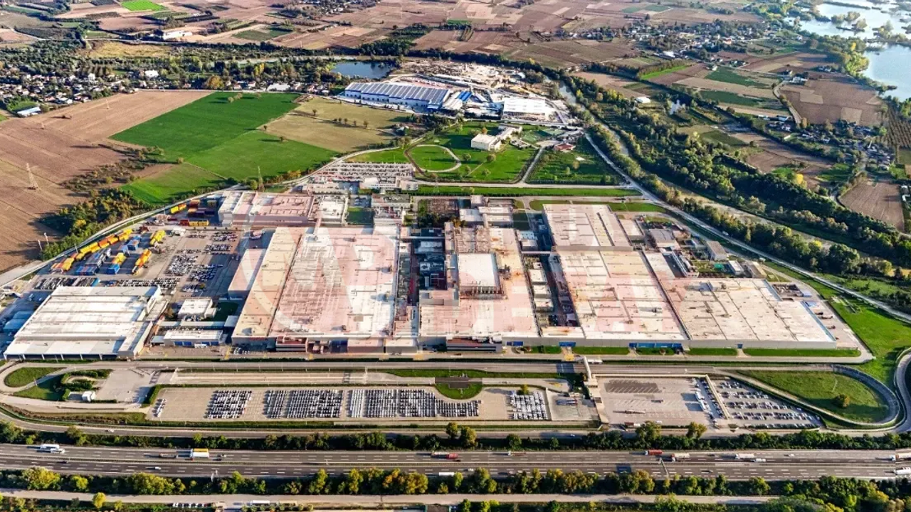 Toyota üretime ara veriyor!