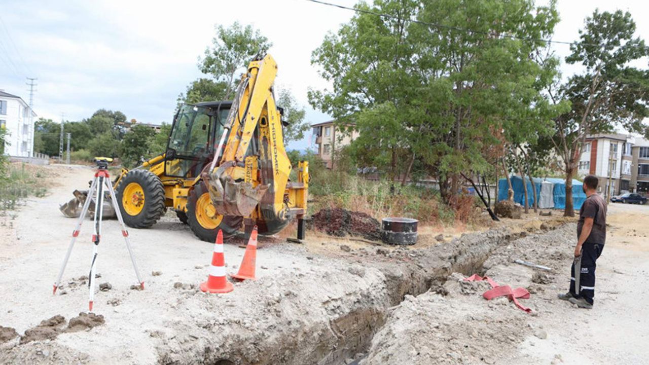 Arifiye’de altyapı çalışmaları devam ediyor