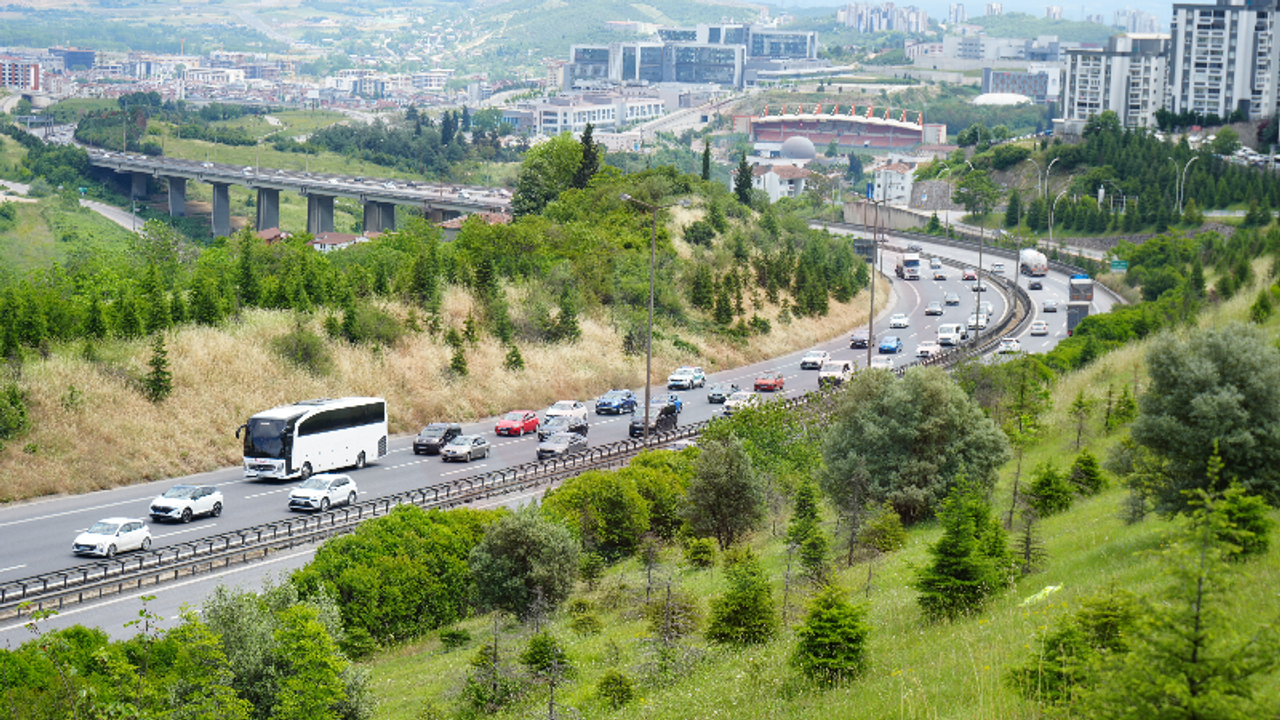 TEM Otoyolu İstanbul istikametinde şerit daraltması uygulana
