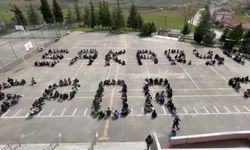 Öğrencilerden Sakaryaspor'a tezahüratlı destek