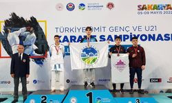 Büyükşehir Karate şampiyonasına damga vurdu