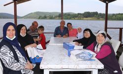 Serdivan Belediyesi yaşlılar için piknik düzenledi
