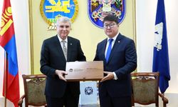 Başkan Yüce Moğolistan'da
