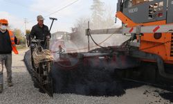 Kamışlı mahallesinde yollar asfalt ile yenilendi