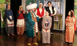 ‘Nasreddin Dede’ oyunu 3. kez sahne yaptı