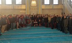 Şeyh Edebali’de namaz  ve Kur’an buluşması