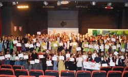 Okullar Sahnede Ortaokul Tiyatro Festivali ödül töreni yapıldı