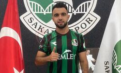 Sakaryaspor, Sinan Kurt'u renklerine kattı