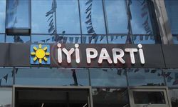 İYİ Parti Akyazı Teşkilatı istifa etti