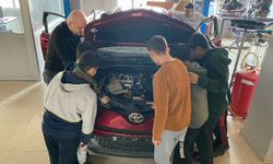 Toyota'dan afet bölgesindeki 20 okula ekipman desteği