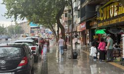 Uyarıların ardından şehirde şiddetli yağış etkili oldu