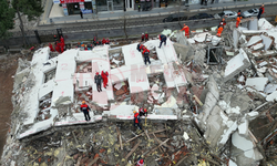 Gerçeği aratmayan deprem tatbikatı!