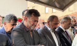 Bülent Uygun'un kızı son yolculuğuna uğurlandı