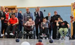 “Özel yüreklerin yanında olacağız”