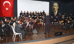 Maarif Orkestrası gönülleri fethetti