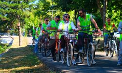 Aileler birlikte pedal çevirdi