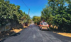 Karasu’da bir mahallenin daha ulaşım hattı yenilendi
