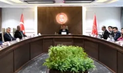 Memur-Sen ve Kamu-Sen’in Hakem Kurulu’ndan çekilmesi şov