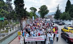 Filistin ve Doğu Türkistan  için tek yürek oldular