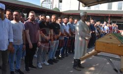 Kazada ölen sürücü gözyaşları arasında defnedildi