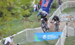 Şampiyon pedallar MTB Dünya Kupası’nda nefes kesti