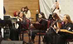 Kadınlar Yeşilçam şarkılarıyla unutulmaz bir gece yaşadı