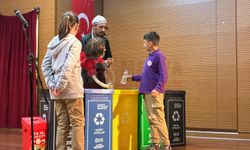 Miniklere eğlenceli buluşma: Akça kukla gösterisi SGM’de