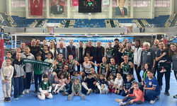 Sakarya Voleybol Takımı’ndan fark yaratan performans