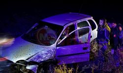 Otomobil tarlaya uçtu, ekipler yaralı için seferber oldu