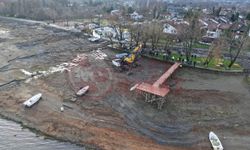 Sapanca Gölü kıyılarındaki kaçak yapılar kaldırılıyor