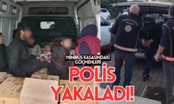 Minibüs kasasındaki göçmenleri polis yakaladı
