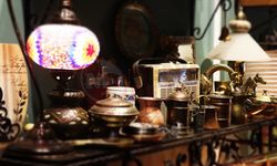 Asırlık antikalar günümüz kahve molasına eşlik ediyor