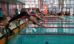 Paletli Yüzme Türkiye Şampiyonası görkemli törenle başladı