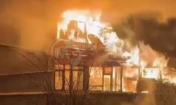 Ahşap ev alev topuna döndü!