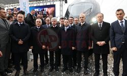 İlk milli elektrikli hızlı tren raylara indi