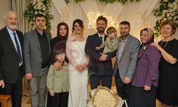 Karakaş ailesinin mutlu günü