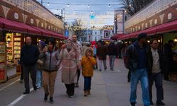 Kitap Sokağı kitapseverlerin buluşma noktası oldu