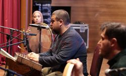 Sedat Anar konseri yoğun ilgi gördü