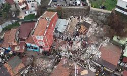 2 bina çöktü! Enkazda kalanlar aranıyor