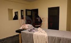 Masaj salonlarına fuhuş operasyonu